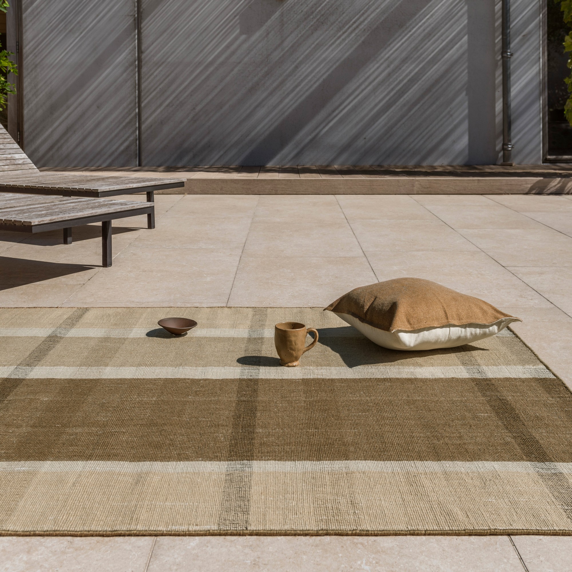 Zona Block Stripe Indoor Outdoor Rug 497501 By Brink Campman In Cashew